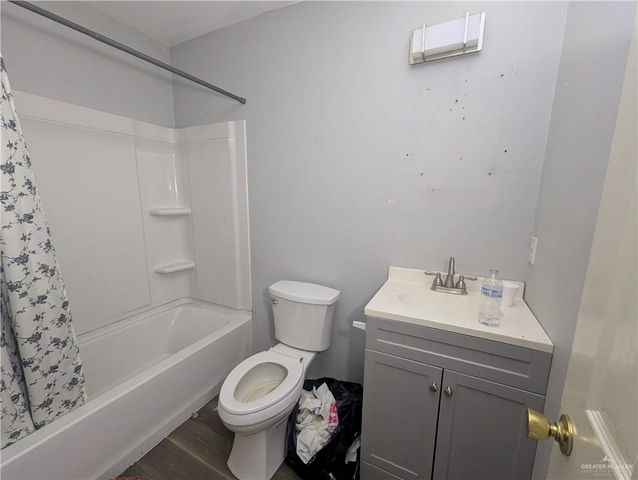 1107 S 34th S Drive, Hidalgo, TX 78557