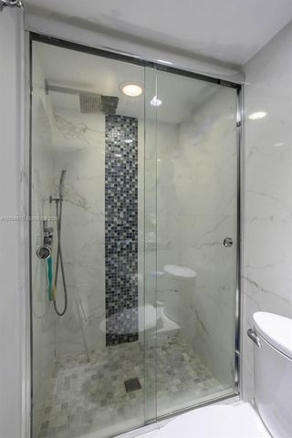 300 Three Islands Blvd PH3A, Hallandale Beach, FL 33009