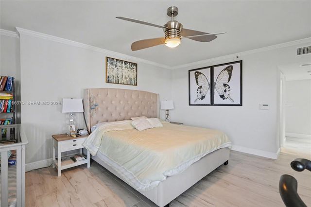 300 Three Islands Blvd PH3A, Hallandale Beach, FL 33009