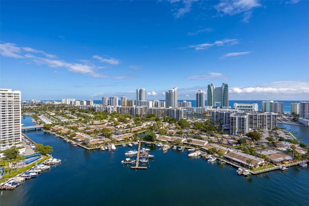 300 Three Islands Blvd PH3A, Hallandale Beach, FL 33009