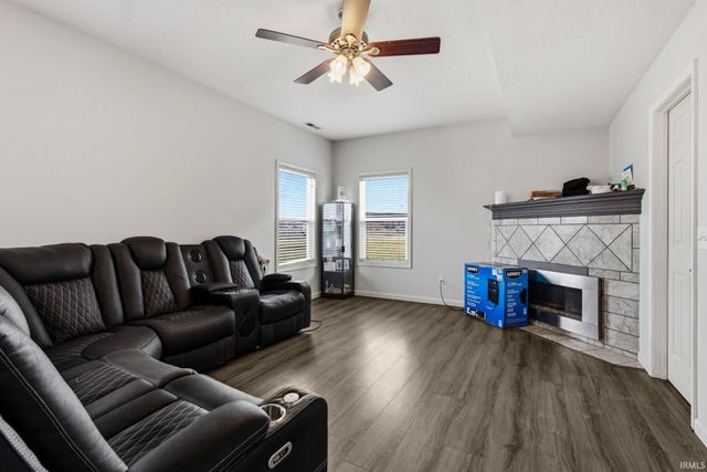 12228 Shearwater Run, Fort Wayne, IN 46845