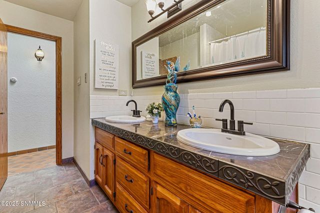 3387 Elkridge Lane, Las Cruces, NM 88005