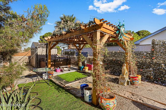 3387 Elkridge Lane, Las Cruces, NM 88005