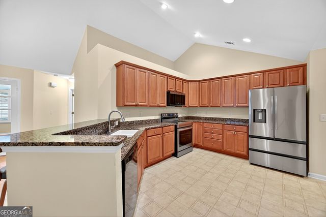 105 REHOBETH Way, Fayetteville, GA 30214