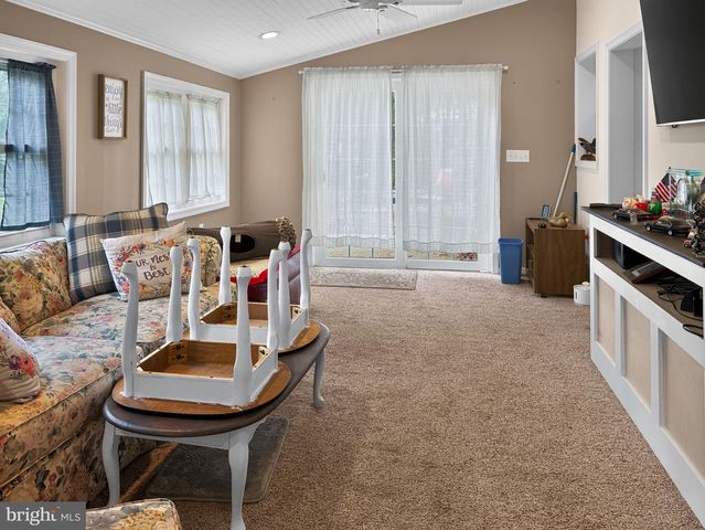 50 E 7TH AVE, Trappe, PA 19426