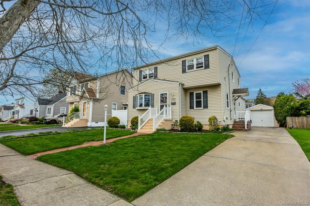 2459 Woodland Avenue, Wantagh, NY 11793
