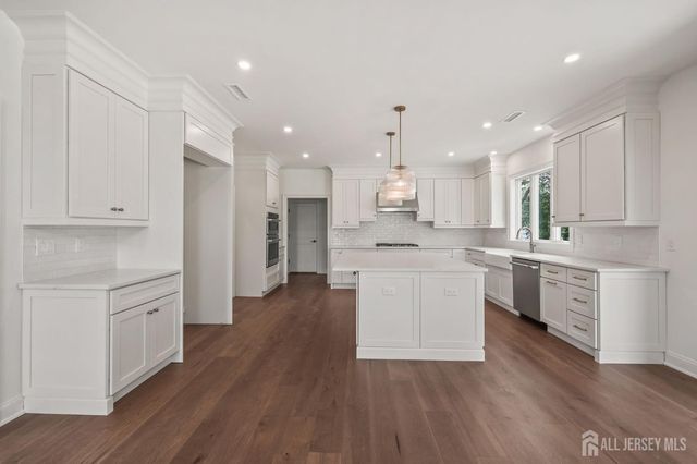 612 Old Stage Road, East Brunswick, NJ 08816