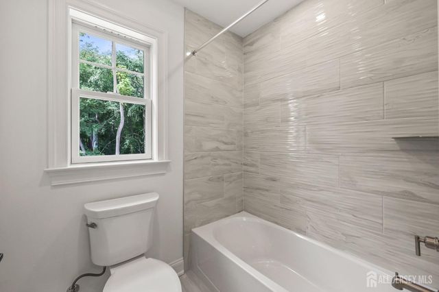 612 Old Stage Road, East Brunswick, NJ 08816