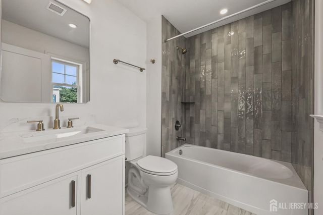 612 Old Stage Road, East Brunswick, NJ 08816