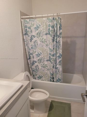 441 NE 5th St, Florida City, FL 33034
