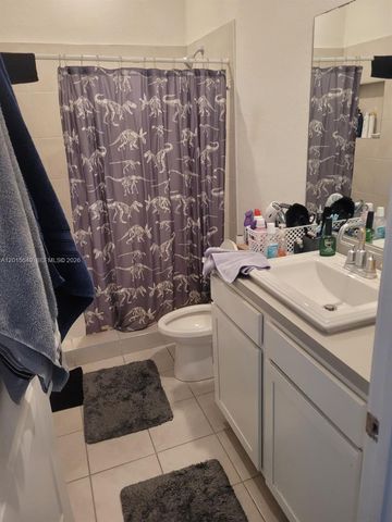441 NE 5th St, Florida City, FL 33034