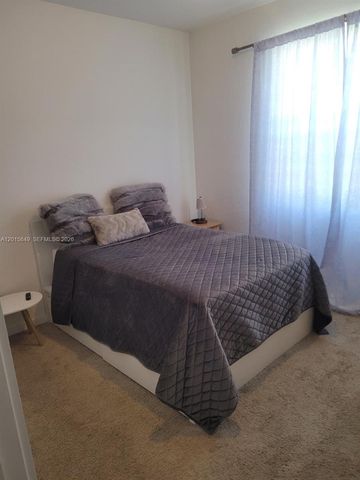 441 NE 5th St, Florida City, FL 33034