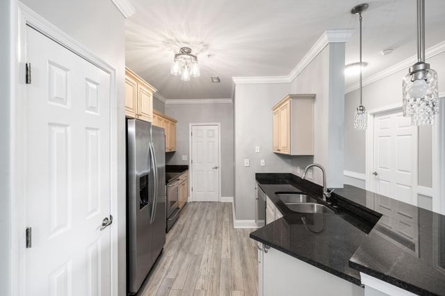1984 Folly Road Apt B311, Charleston, SC 29412