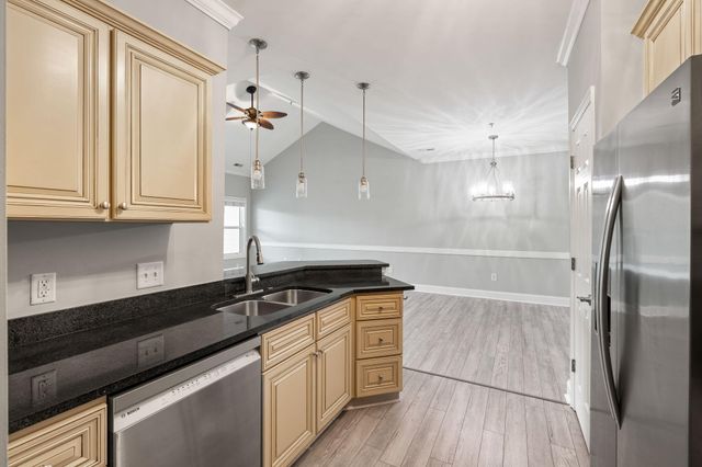 1984 Folly Road Apt B311, Charleston, SC 29412