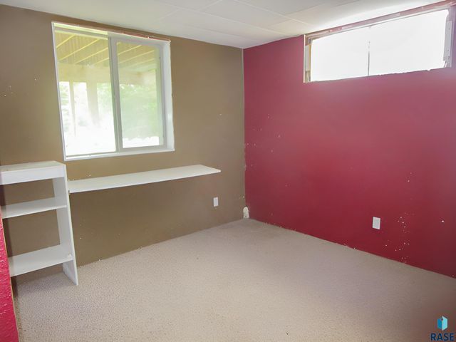 610 Maple St Street, Yankton, SD 57078