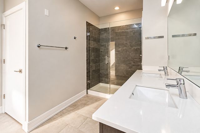 1554 N Talman Avenue 404, Chicago, IL 60622