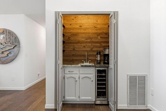 3070 Crystal Summit Rd, Pollock Pines, CA 95726