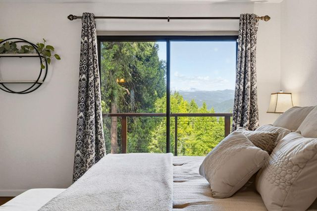 3070 Crystal Summit Rd, Pollock Pines, CA 95726