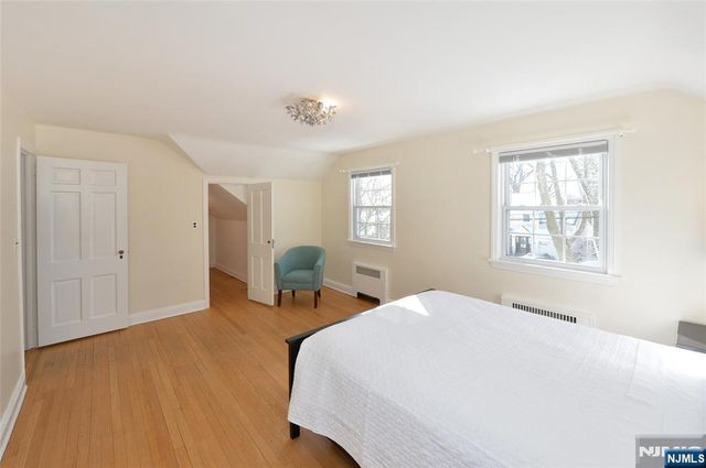 87 Grayson Place, Teaneck, NJ 07666