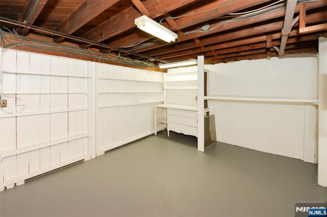 87 Grayson Place, Teaneck, NJ 07666