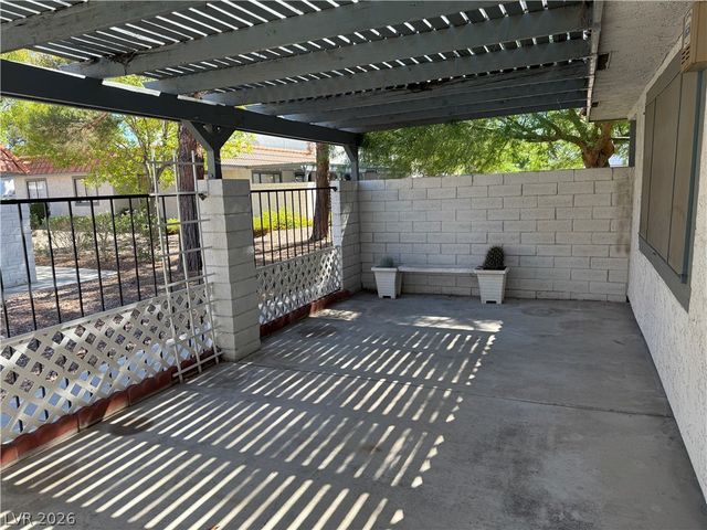 1036 Willow Tree Drive A, Las Vegas, NV 89128