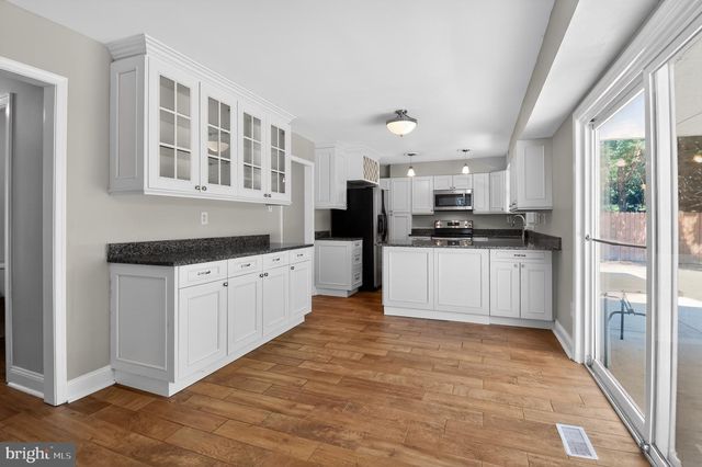 3801 WOODHAVEN LN, Bowie, MD 20715
