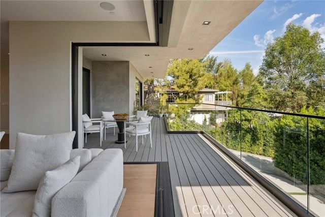 22268 Avenue San Luis, Woodland Hills (los Angeles), CA 91364