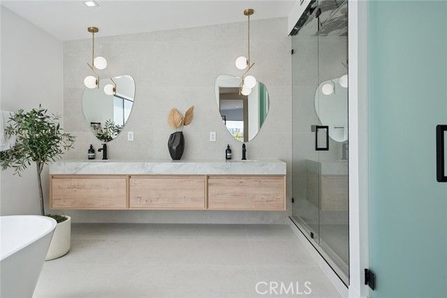 22268 Avenue San Luis, Woodland Hills (los Angeles), CA 91364