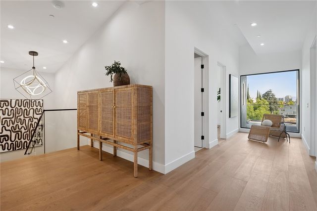 22268 Avenue San Luis, Woodland Hills (los Angeles), CA 91364