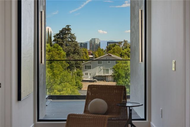 22268 Avenue San Luis, Woodland Hills (los Angeles), CA 91364