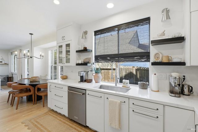 2321 Weatherby Ave, Santa Rosa, CA 95403