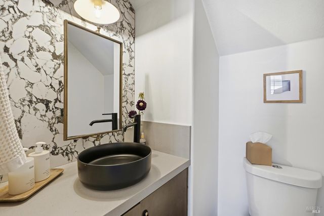 2321 Weatherby Ave, Santa Rosa, CA 95403