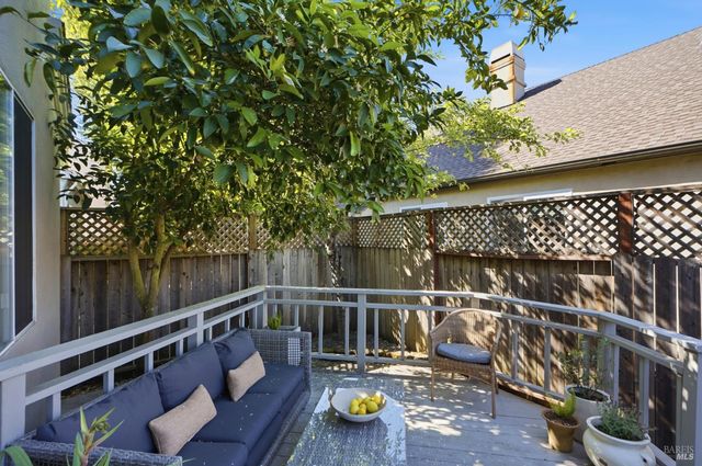 2321 Weatherby Ave, Santa Rosa, CA 95403