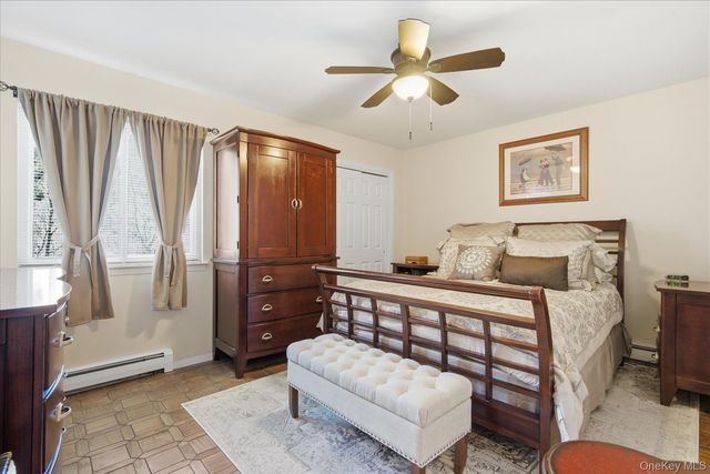 8 Natalie Court, Ronkonkoma, NY 11779