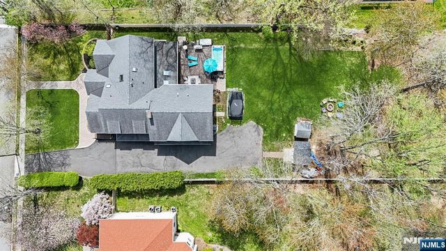 407 Mark Lane, River Vale, NJ 07675