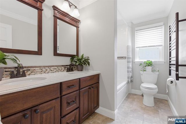 407 Mark Lane, River Vale, NJ 07675