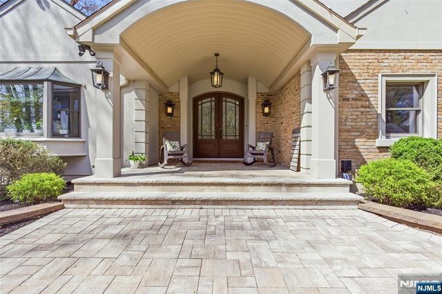 407 Mark Lane, River Vale, NJ 07675