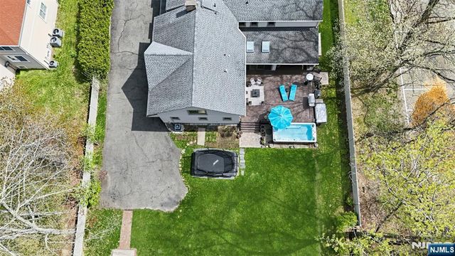 407 Mark Lane, River Vale, NJ 07675