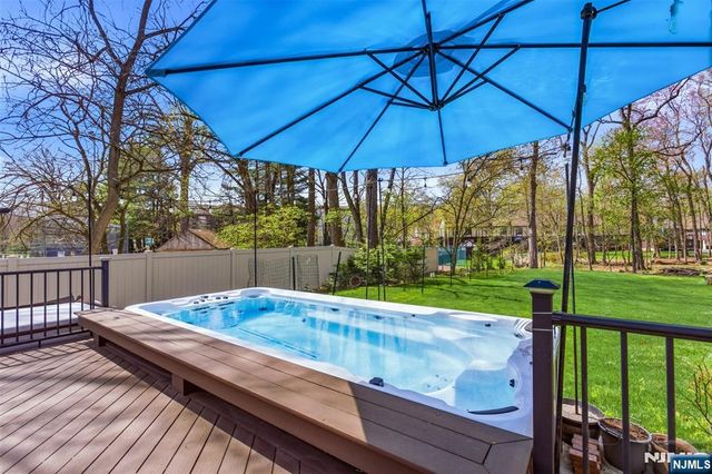 407 Mark Lane, River Vale, NJ 07675