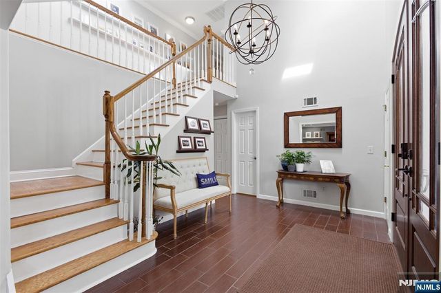 407 Mark Lane, River Vale, NJ 07675