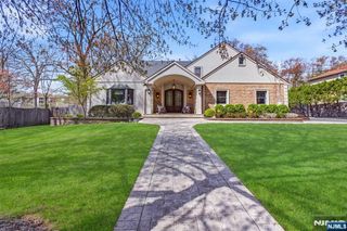 407 Mark Lane, River Vale, NJ 07675