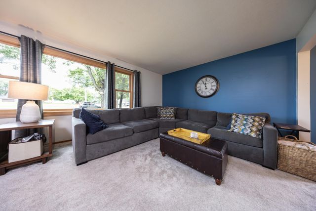 11801 Crooked Lake Boulevard NW, Coon Rapids, MN 55433