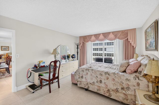 1160 N Federal Highway 1017, Fort Lauderdale, FL 33304