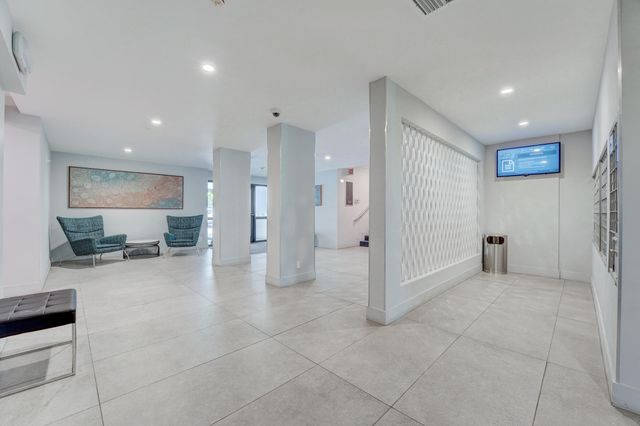 1160 N Federal Highway 1017, Fort Lauderdale, FL 33304