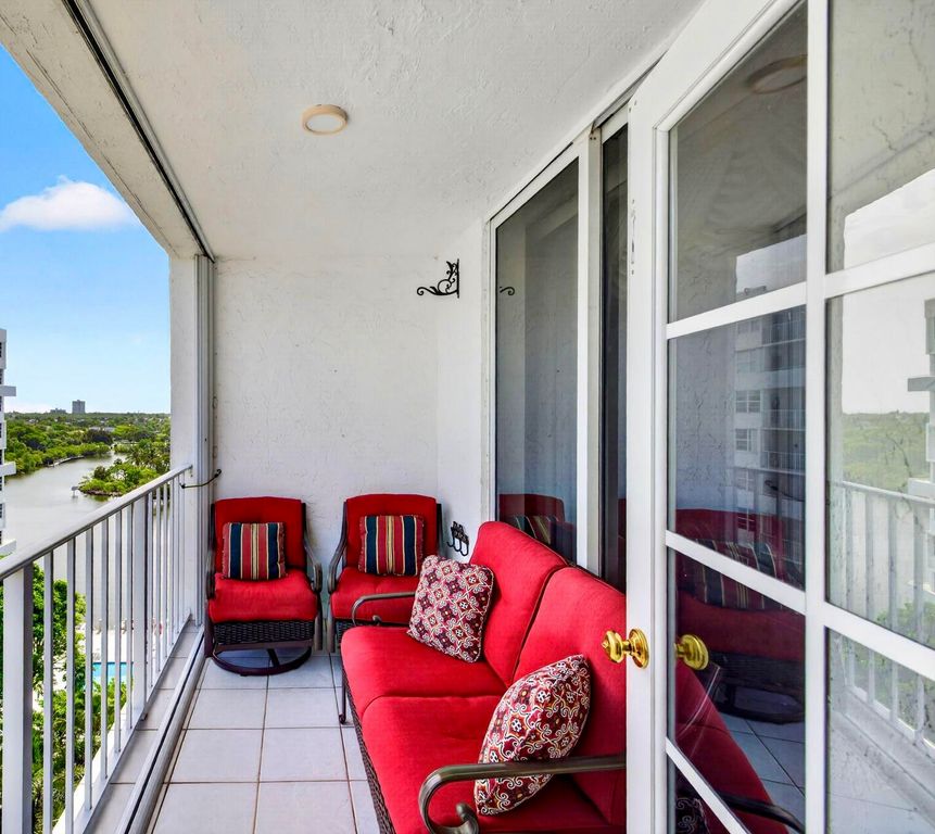 1160 N Federal Highway 1017, Fort Lauderdale, FL 33304