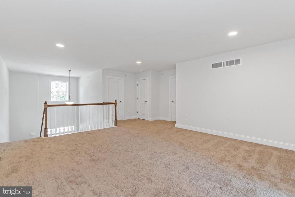 405 LEAHY DRIVE, Newark, DE 19711
