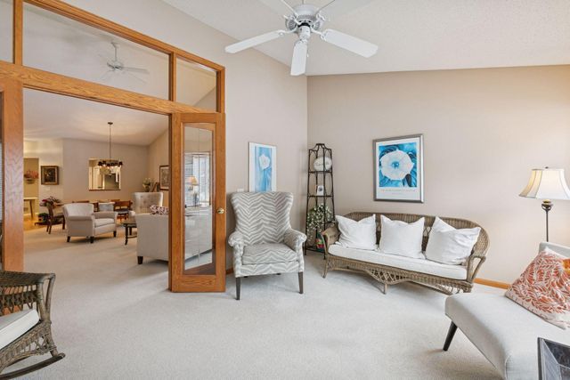 13136 Falcons Way, Savage, MN 55378