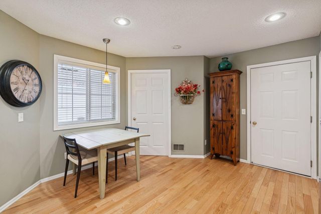 13136 Falcons Way, Savage, MN 55378