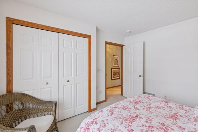 13136 Falcons Way, Savage, MN 55378