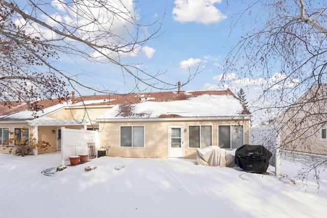 13136 Falcons Way, Savage, MN 55378